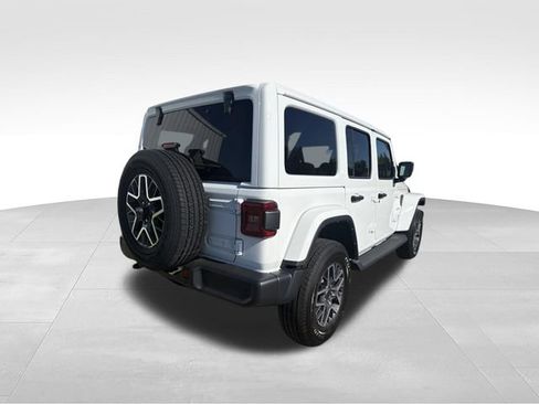 Used 2024 Jeep Wrangler Unlimited Sahara w/ Safety Group AWD/4WD image 16