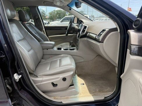 Used 2011 Jeep Grand Cherokee Laredo RWD image 11