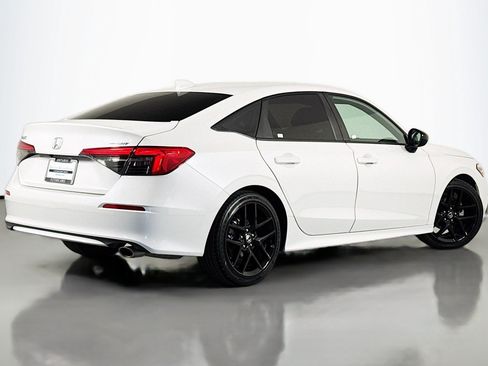 Used 2024 Honda Civic Sport image 12