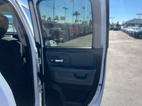 Used 2024 RAM 1500 Classic SLT AWD/4WD image 41
