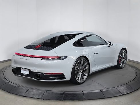Used 2024 Porsche 911 Carrera S image 7