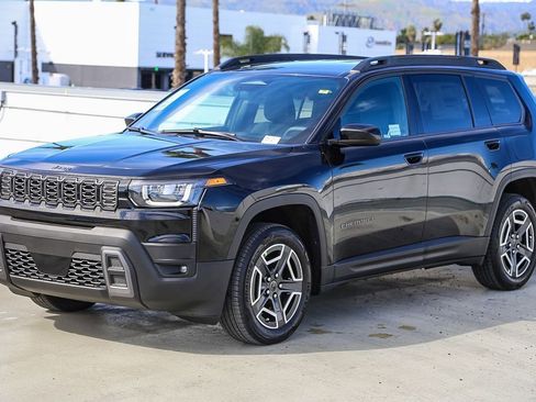 New 2026 Jeep Cherokee Laredo image 4