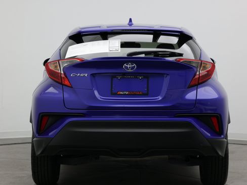 Used 2020 Toyota C-HR LE FWD image 6