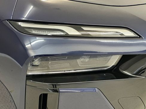 Certified 2023 BMW 740i RWD image 12