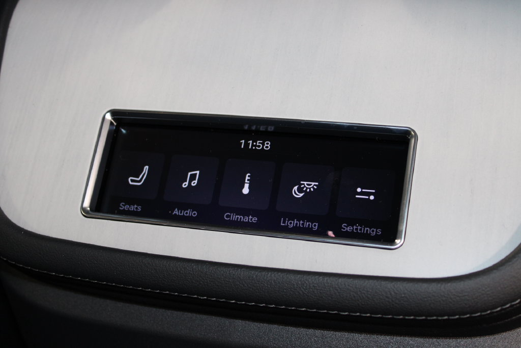 New 2027 Lincoln Navigator Premiere RWD image 36