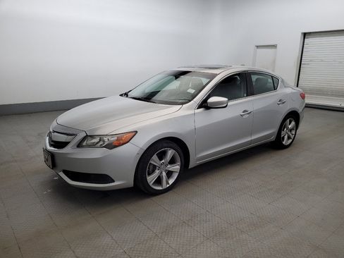 Used 2014 Acura ILX FWD image 2