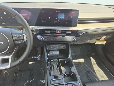 New 2026 Kia K5 EX image 25