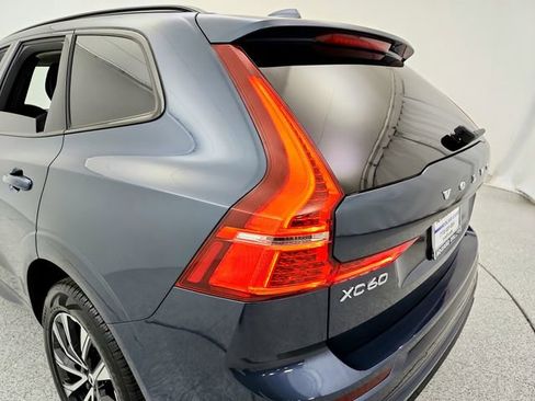 Certified 2025 Volvo XC60 B5 Plus w/ Climate Package AWD/4WD image 32