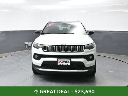 Used 2025 Jeep Compass Limited AWD/4WD image 8