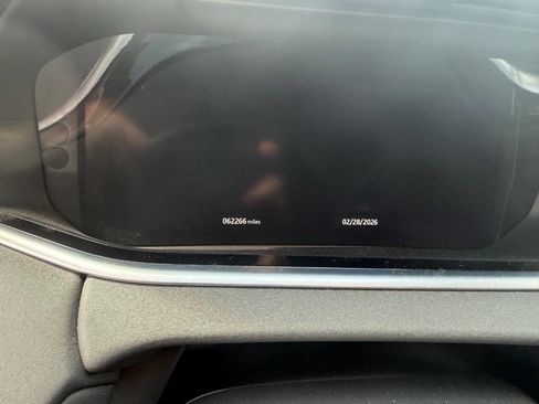 Used 2020 Land Rover Range Rover Evoque SE image 9