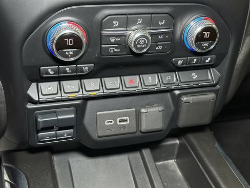 Used 2021 GMC Sierra 1500 AT4 w/ AT4 Value Package AWD/4WD image 34