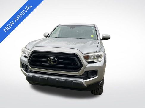 Used 2021 Toyota Tacoma SR image 8