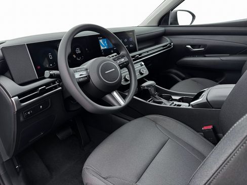 Certified 2026 Hyundai Tucson SE FWD image 14