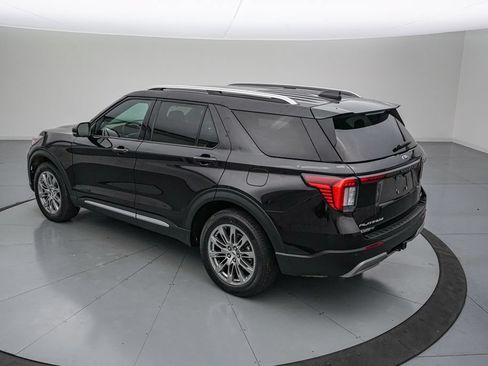 Certified 2025 Ford Explorer Platinum AWD/4WD image 7