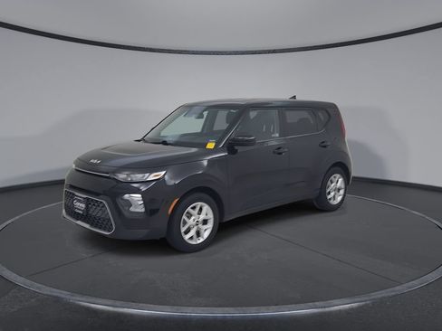 Used 2022 Kia Soul LX w/ Technology Package FWD image 7