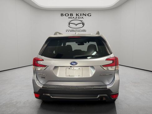 Used 2020 Subaru Forester Premium w/ Popular Package #1 AWD/4WD image 4