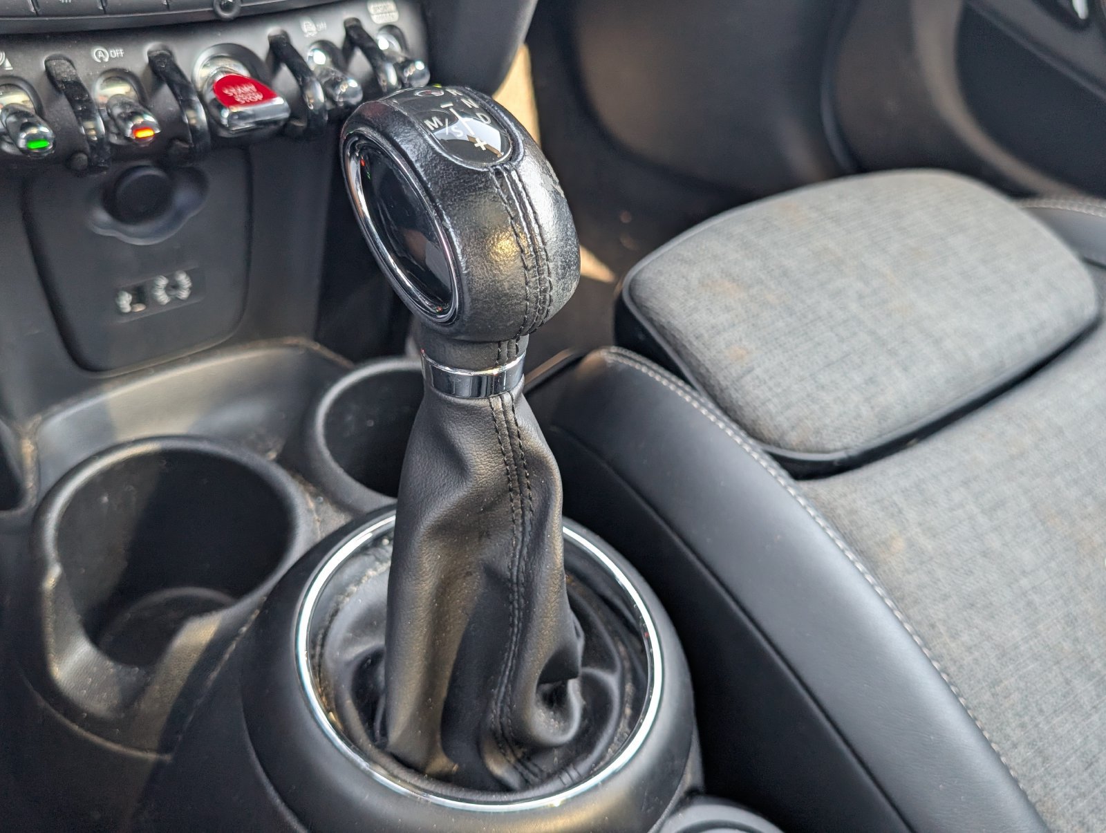 Used 2018 MINI Cooper S FWD image 11