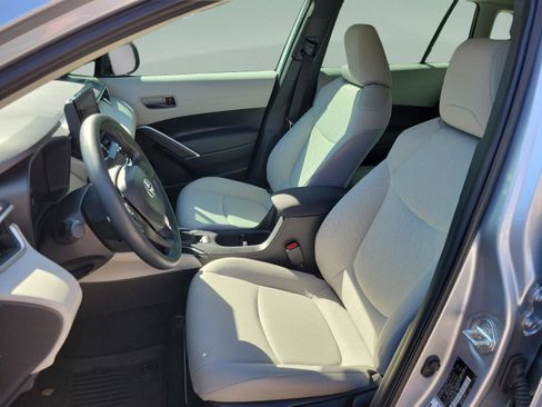 Certified 2024 Toyota Corolla Cross L FWD image 9
