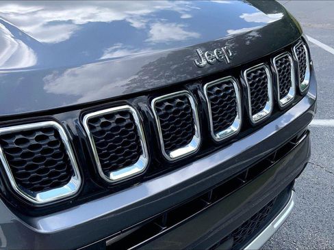 Used 2024 Jeep Compass Limited AWD/4WD image 29