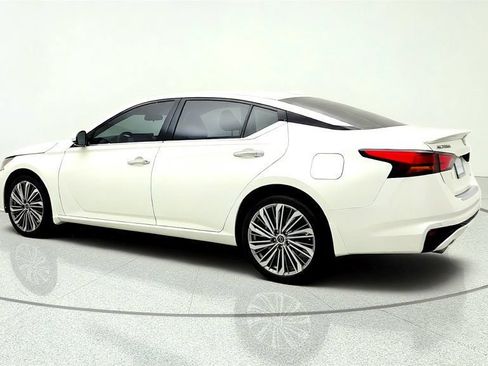 Used 2023 Nissan Altima 2.5 SL AWD/4WD image 7