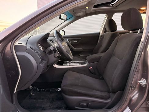 Used 2013 Nissan Altima 3.5 SV image 13