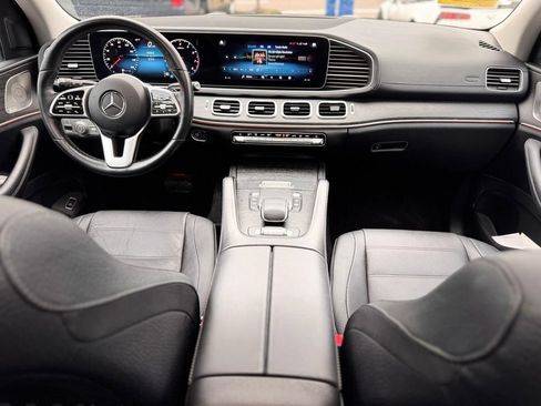 Used 2023 Mercedes-Benz GLS 450 4MATIC image 12