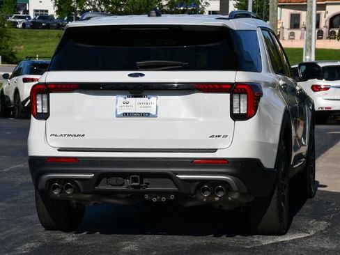 Used 2025 Ford Explorer Platinum w/ Ultimate Package AWD/4WD image 9