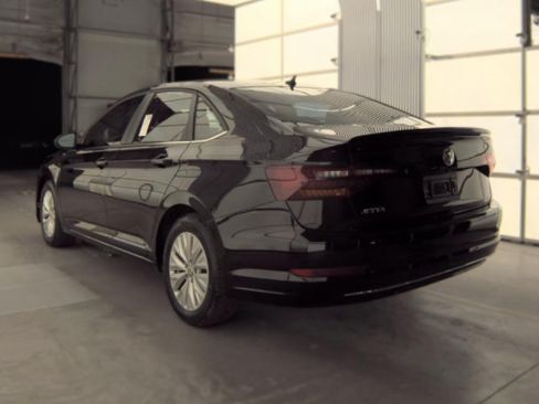 Used 2019 Volkswagen Jetta S FWD image 4
