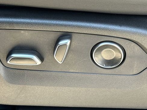 Used 2025 Cadillac Escalade Sport w/ Touring Package image 23