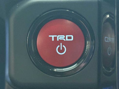 New 2026 Toyota Tacoma TRD Off-Road AWD/4WD image 19