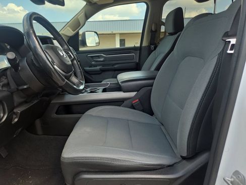 Used 2019 RAM 1500 Big Horn RWD image 21
