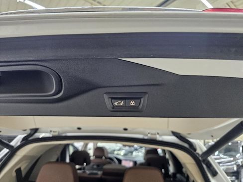 Used 2019 BMW X7 xDrive40i w/ Premium Package AWD/4WD image 15