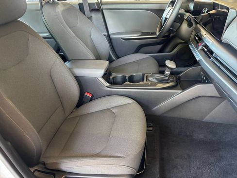 Used 2025 Kia K4 FWD image 35