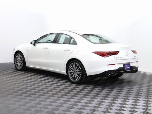 Used 2022 Mercedes-Benz CLA 250 4MATIC image 5