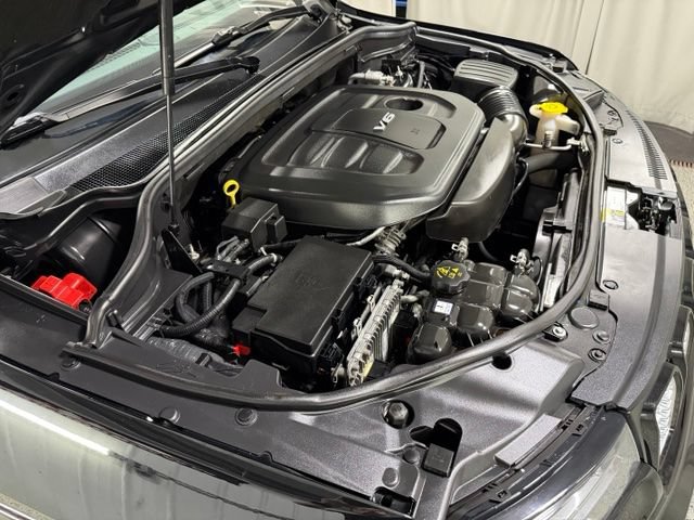 Used 2018 Jeep Grand Cherokee Altitude AWD/4WD image 23