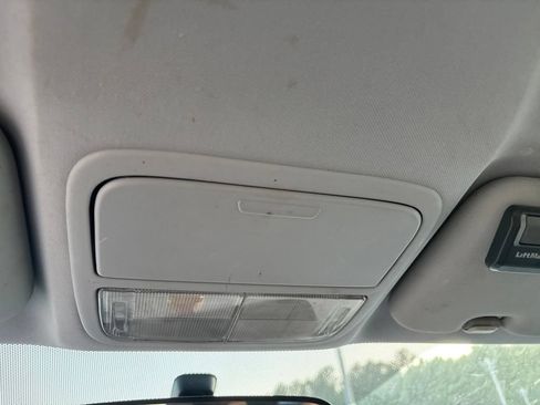 Used 2011 Honda CR-V LX image 14