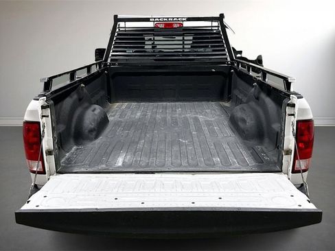 Used 2017 RAM 1500 Classic SLT image 7