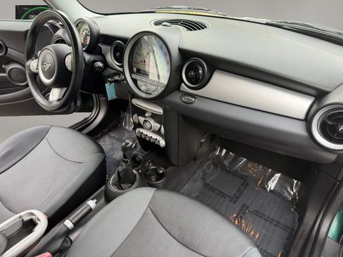 Used 2009 MINI Cooper Clubman Hardtop FWD image 11
