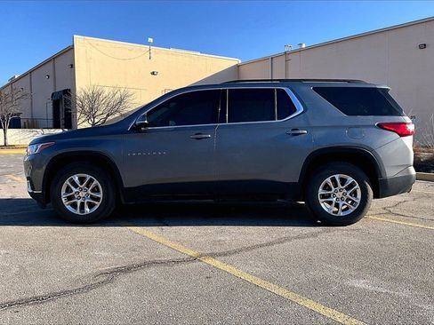 Used 2020 Chevrolet Traverse LT image 7