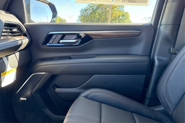 New 2027 Chevrolet Tahoe High Country w/ Sun And Tow Package AWD/4WD image 20