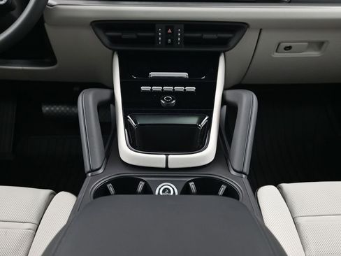 New 2026 Porsche Cayenne Coupe image 10