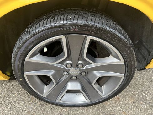 Used 2012 Dodge Challenger R/T RWD image 27