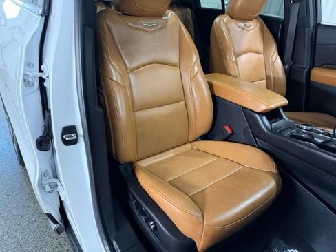Used 2019 Cadillac XT4 Premium Luxury AWD/4WD image 25