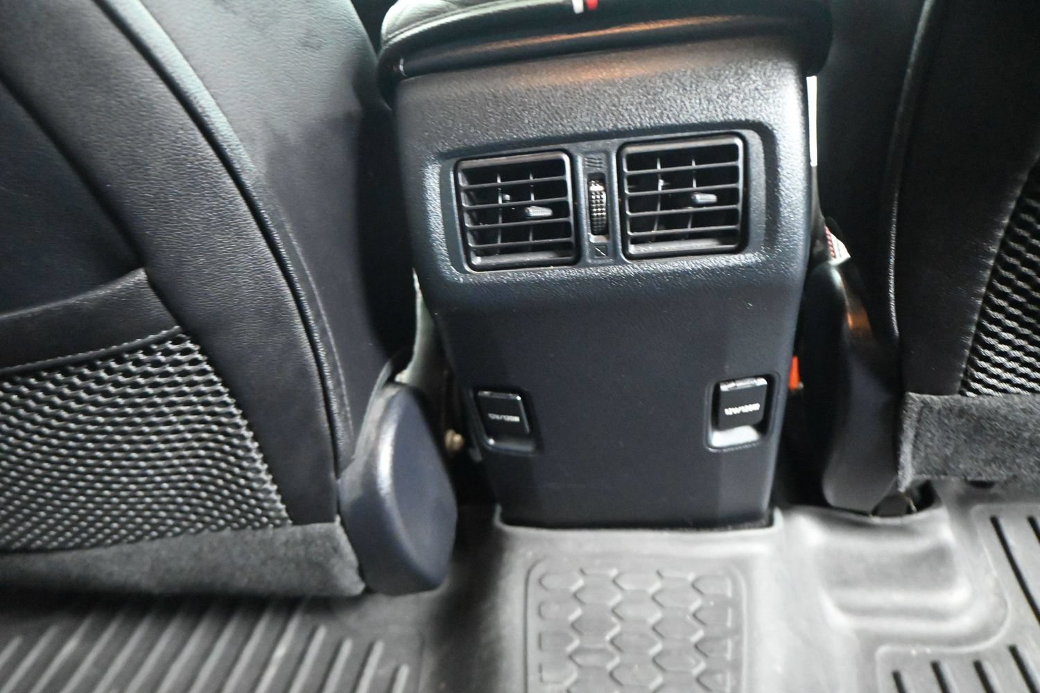 Used 2018 Toyota 4Runner TRD Off-Road Premium AWD/4WD image 17