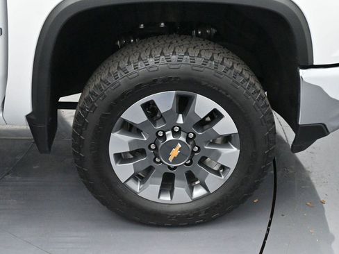 Used 2025 Chevrolet Silverado 2500 LT w/ All Star Edition image 33