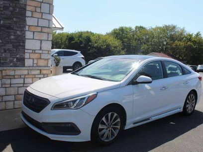 Used 2017 Hyundai Sonata Sport w/ Value Edition Package 02