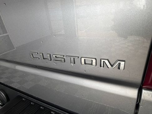 Used 2020 Chevrolet Silverado 1500 Custom w/ Custom Value Package AWD/4WD image 7