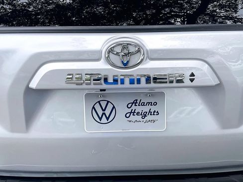Used 2024 Toyota 4Runner SR5 RWD image 32