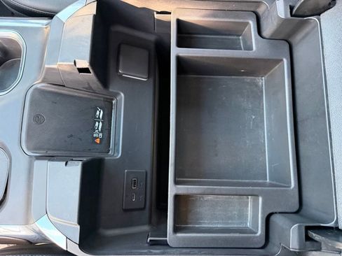 Used 2022 GMC Sierra 1500 SLT w/ SLT Premium Package image 28