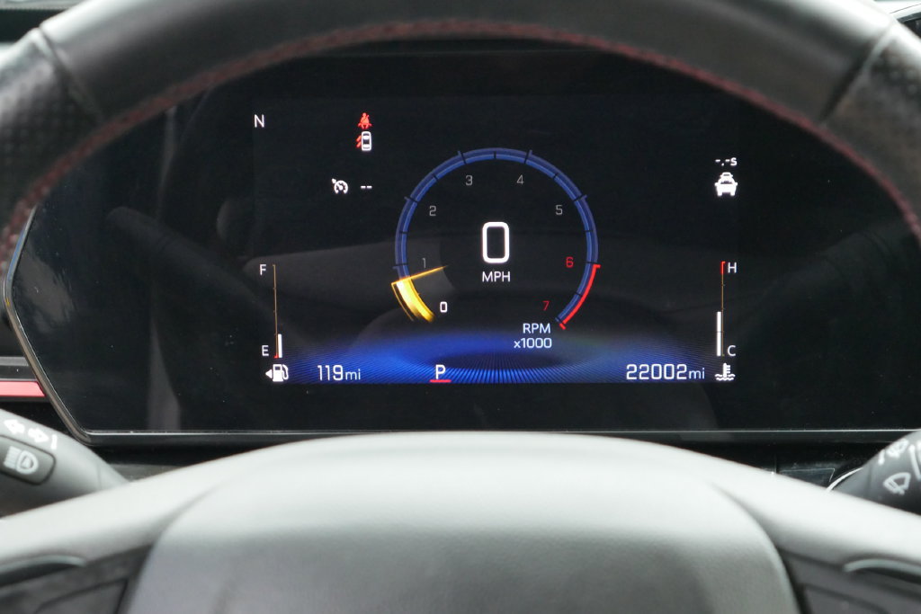 Used 2024 Chevrolet Trax RS FWD image 13